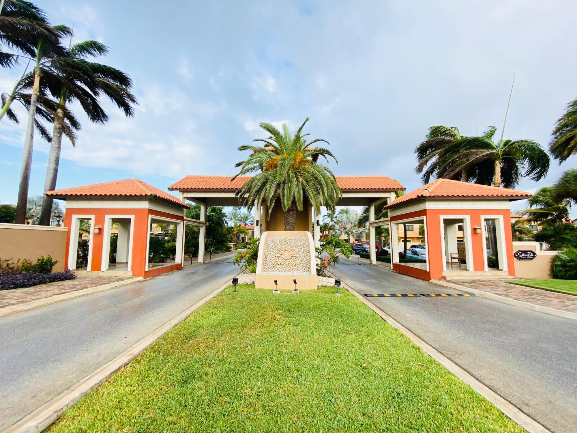 فيلا Casa Azure Aruba شاطئ بالم المظهر الخارجي الصورة